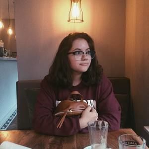 Meet your Posher, Ana yolanda